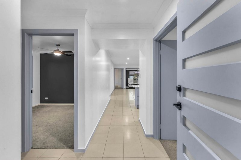 Photo - 156 Alawoona Street, Redbank Plains QLD 4301 - Image 2