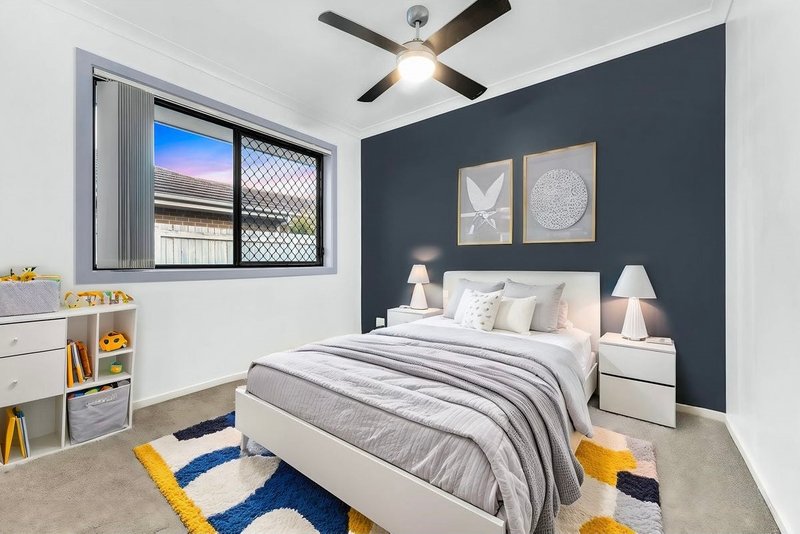 Photo - 156 Alawoona Street, Redbank Plains QLD 4301 - Image 5