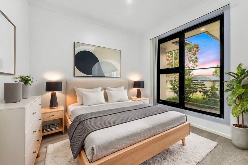 Photo - 156 Alawoona Street, Redbank Plains QLD 4301 - Image 8