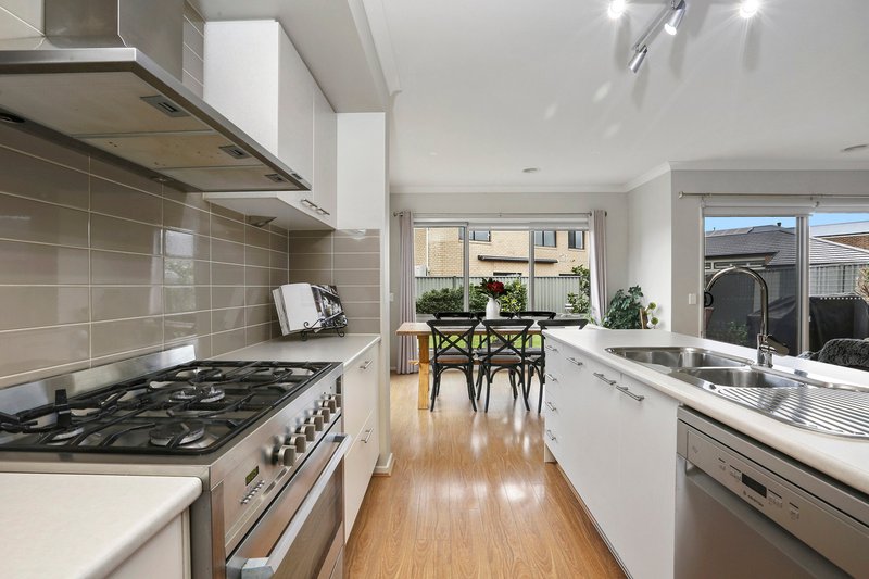 Photo - 156 Canterbury Road West , Lara VIC 3212 - Image 3