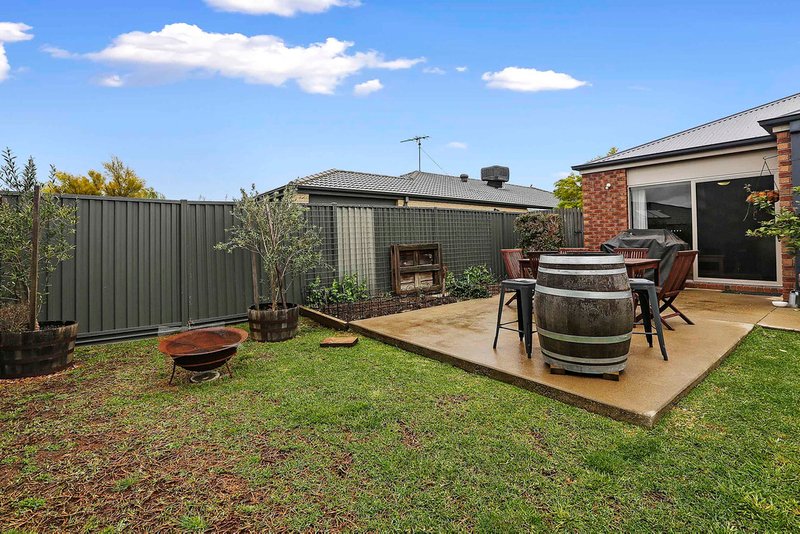 Photo - 156 Canterbury Road West , Lara VIC 3212 - Image 16