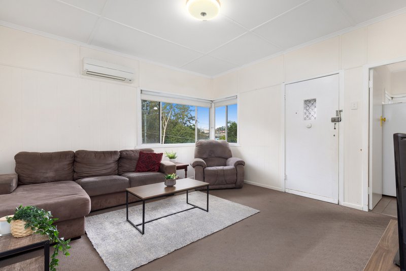 Photo - 156 Dawson Parade, Keperra QLD 4054 - Image 3