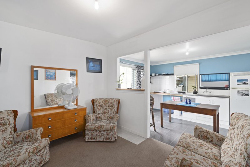 Photo - 156 Duringan Street, Currumbin QLD 4223 - Image 11