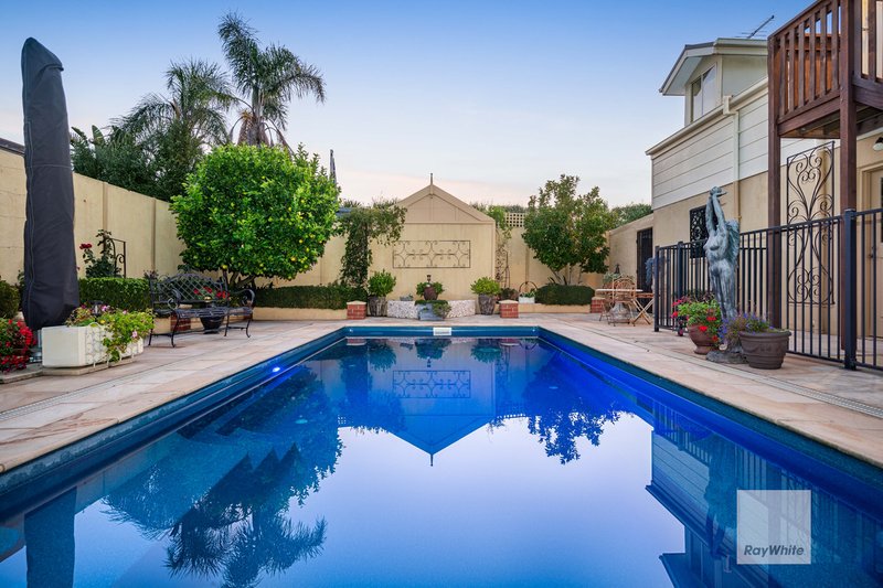 Photo - 156 Greenvale Drive, Greenvale VIC 3059 - Image 30