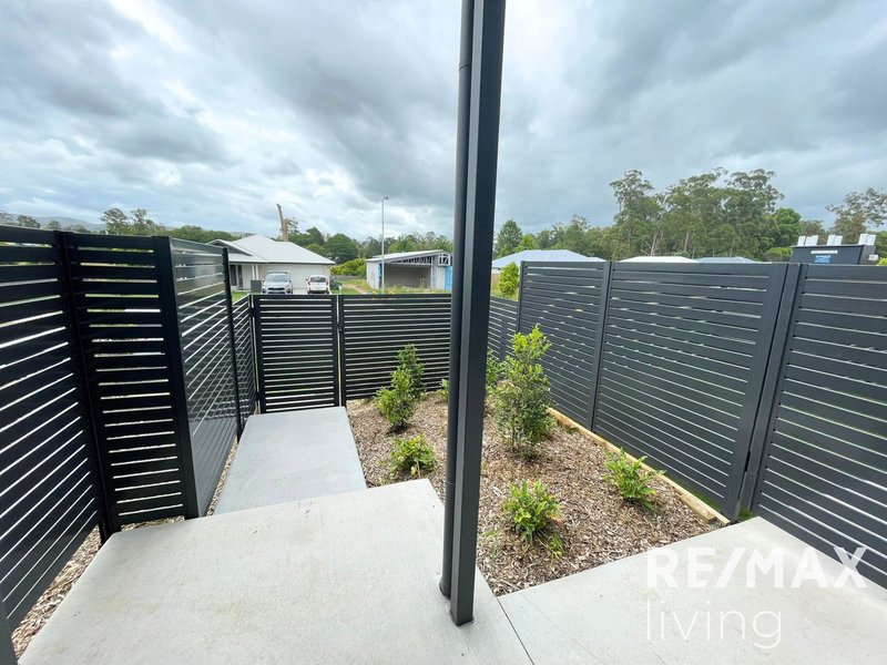 Photo - 1/56 Hamilton Road, Woodford QLD 4514 - Image 13