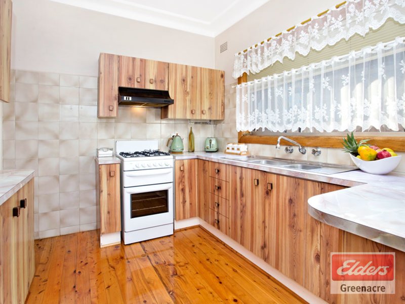 Photo - 156 Hillcrest Avenue, Greenacre NSW 2190 - Image 3