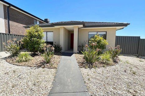 Photo - 156 Hummingbird Boulevard, Tarneit VIC 3029 - Image 1