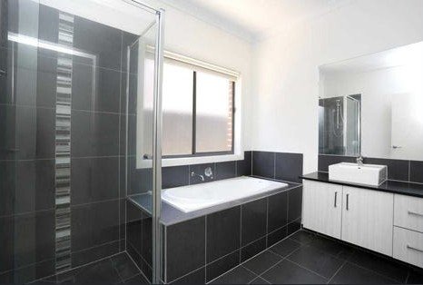 Photo - 156 Hummingbird Boulevard, Tarneit VIC 3029 - Image 6