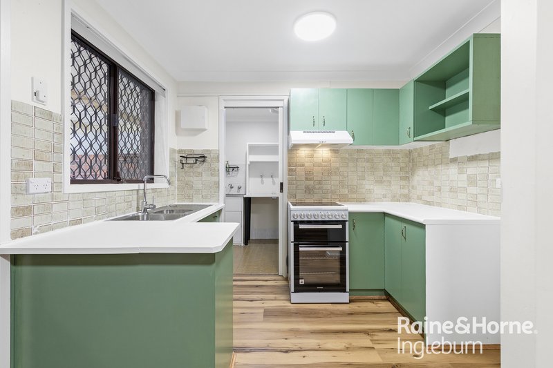 Photo - 15/6 Jacquinot Place, Glenfield NSW 2167 - Image 4