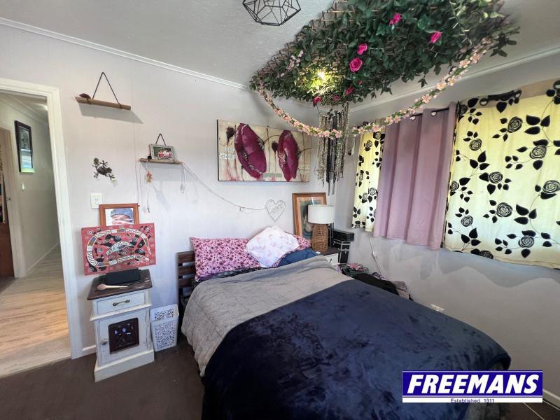 Photo - 156 Lilian Avenue, Ellesmere QLD 4610 - Image 18