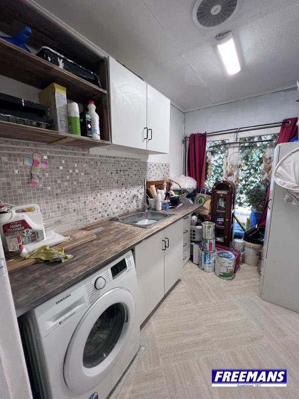 Photo - 156 Lilian Avenue, Ellesmere QLD 4610 - Image 21