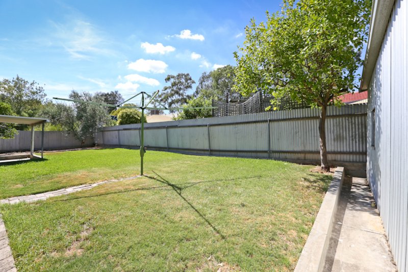 Photo - 156 Lower Athelstone Road, Athelstone SA 5076 - Image 12