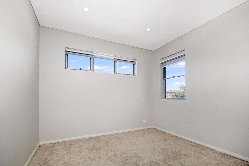 Photo - 1/56 Marshall Street, Bankstown NSW 2200 - Image 7