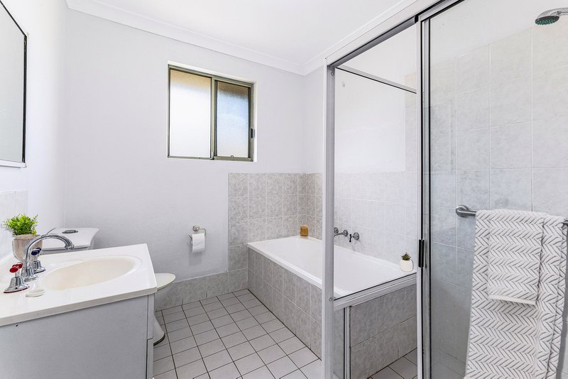 Photo - 15/6 Myrtle Road, Bankstown NSW 2200 - Image 6