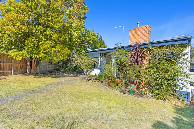 Photo - 156 Railway Avenue, Ringwood East VIC 3135 - Image 11