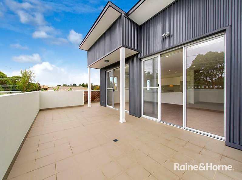 Photo - 15/61-63 Walker Street, Helensburgh NSW 2508 - Image 2