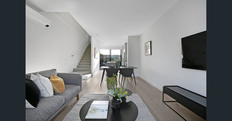 Photo - 15/61 Edwardes Street, Reservoir VIC 3073 - Image 2