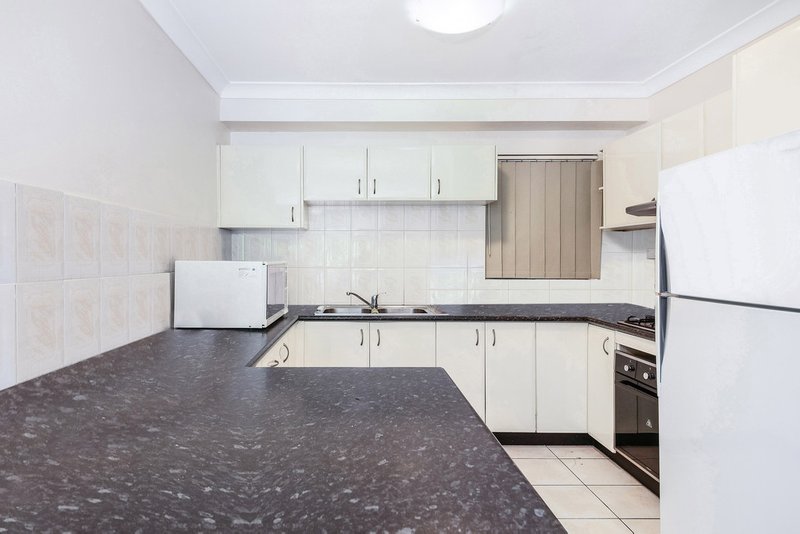 Photo - 15/61 Reynolds Avenue, Bankstown NSW 2200 - Image 3