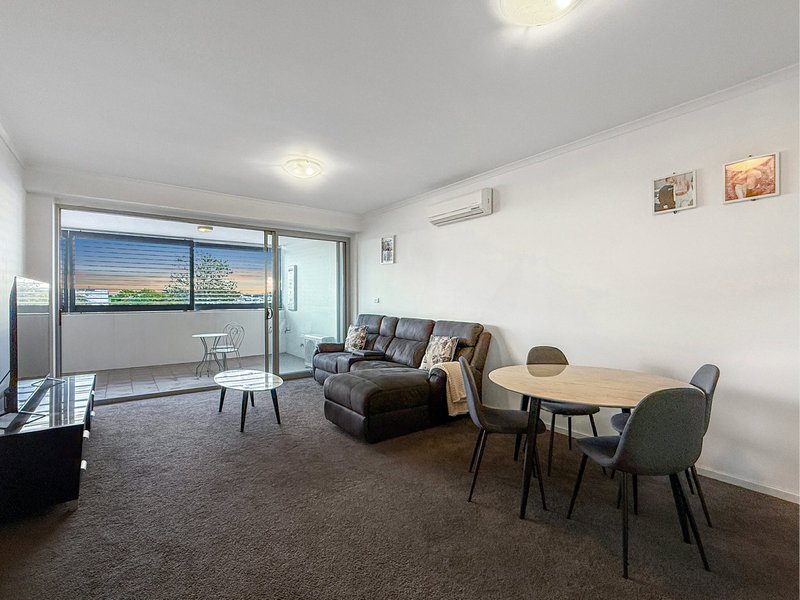 Photo - 15/635-637 Pacific Highway, Belmont NSW 2280 - Image 2