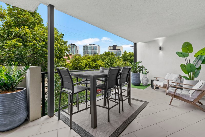 Photo - 15/66 Allen Street, Hamilton QLD 4007 - Image 7