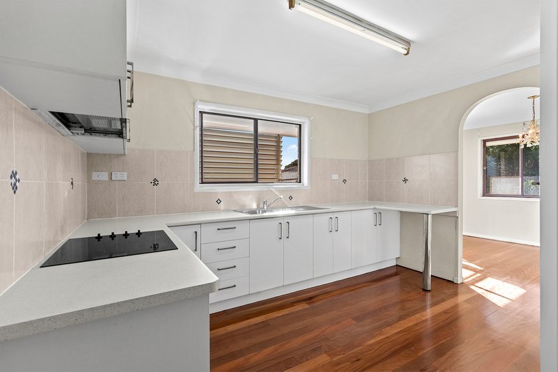 Photo - 1566 Gympie Road, Carseldine QLD 4034 - Image 6