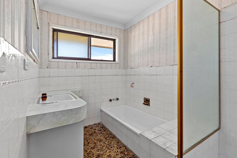 Photo - 1566 Gympie Road, Carseldine QLD 4034 - Image 14