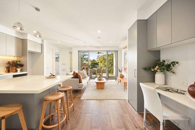 Photo - 15/66 Lambert Road, Indooroopilly QLD 4068 - Image 2