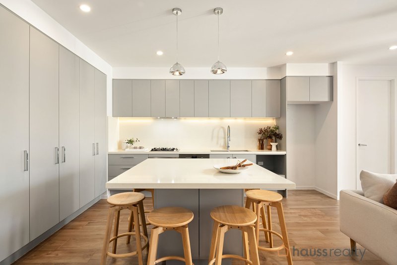 Photo - 15/66 Lambert Road, Indooroopilly QLD 4068 - Image 4