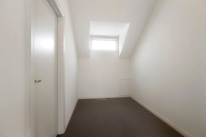 Photo - 15/69-71 Potter Street, Dandenong VIC 3175 - Image 7