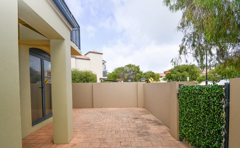 Photo - 15/69 Westview Parade, Wannanup WA 6210 - Image 2