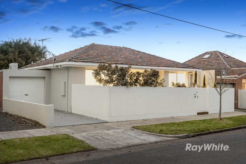 156a Oakleigh Road, Carnegie VIC 3163