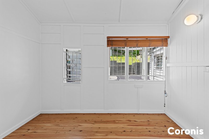 Photo - 157 Abuklea Street, Newmarket QLD 4051 - Image 9