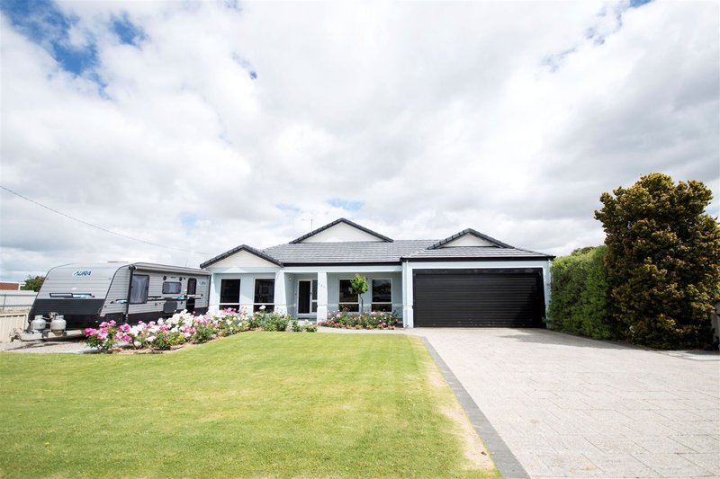 157 Burton Rd , Castletown WA 6450