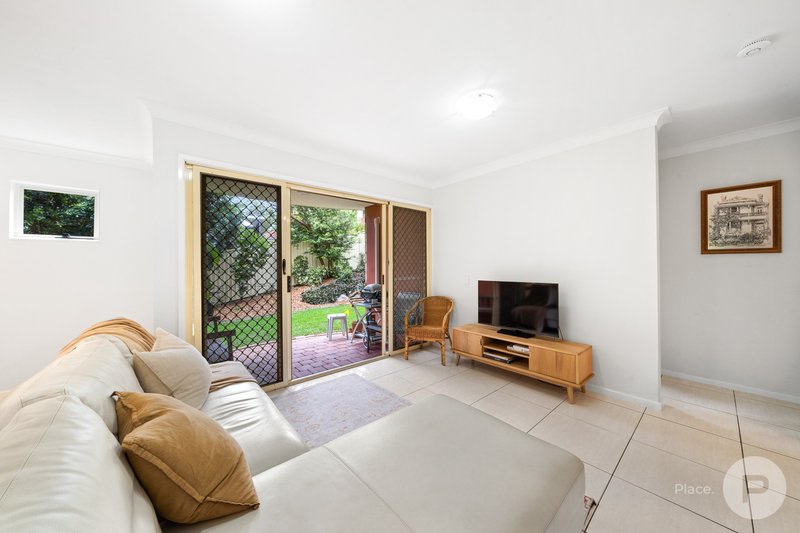 Photo - 1/57 Hamson Terrace, Nundah QLD 4012 - Image 2