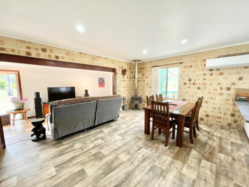 Photo - 157 Intrepid Drive, Foreshores QLD 4678 - Image 6