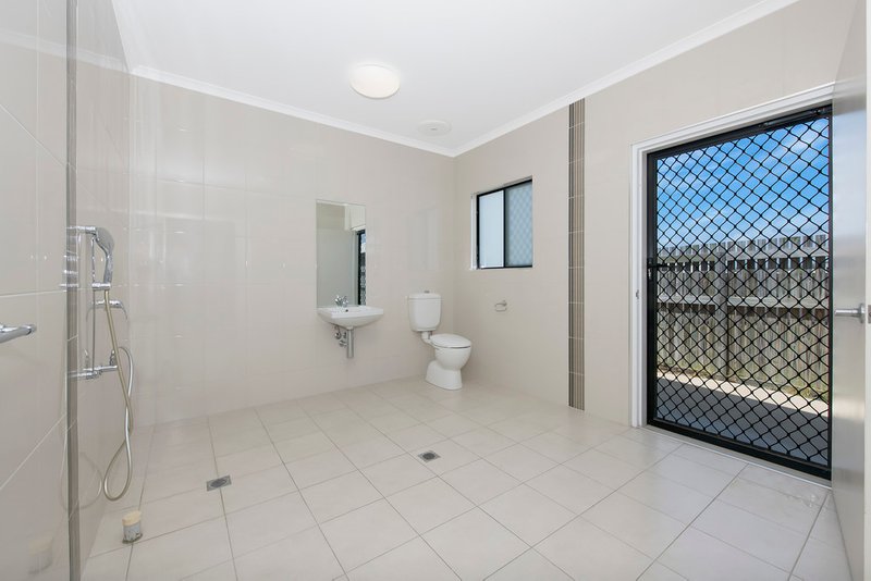 Photo - 157 Kalynda Parade, Bohle Plains QLD 4817 - Image 6