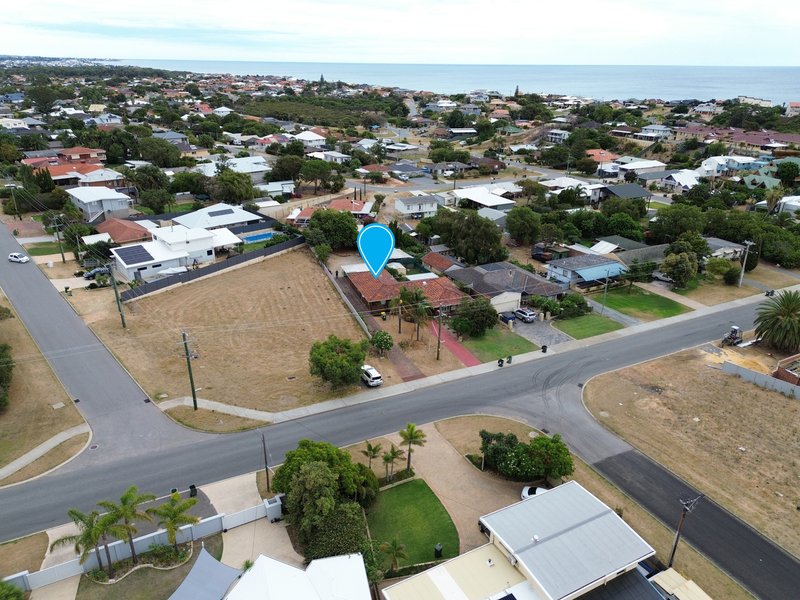 Photo - 1/57 Leighton Road, Halls Head WA 6210 - Image 19