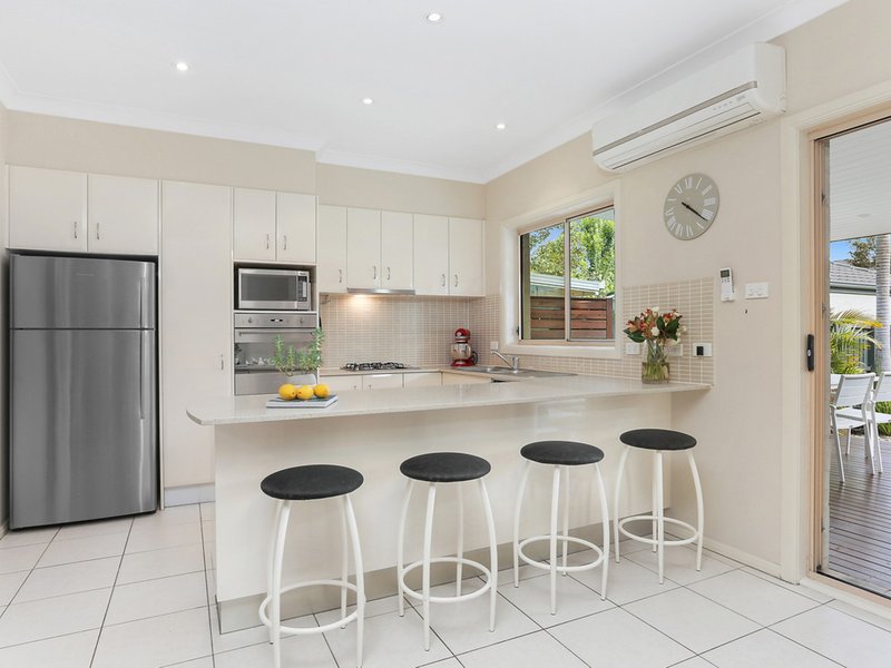 Photo - 157 Macpherson Street, Warriewood NSW 2102 - Image 3