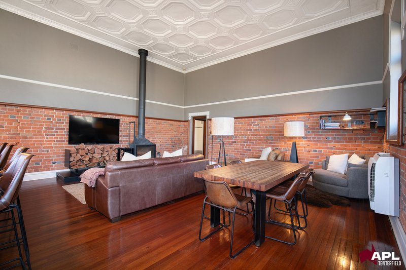 Photo - 157 Manners Street, Tenterfield NSW 2372 - Image 8