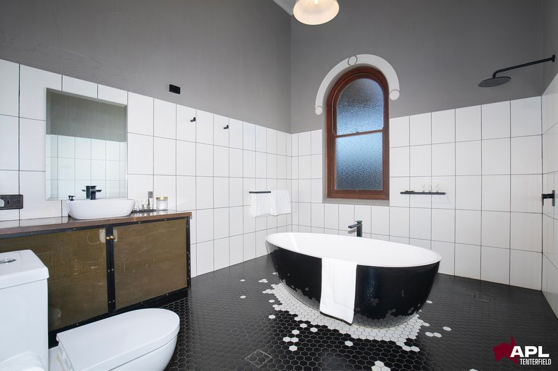Photo - 157 Manners Street, Tenterfield NSW 2372 - Image 10