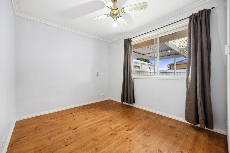 Photo - 1/57 Mcclelland Avenue, Lara VIC 3212 - Image 9