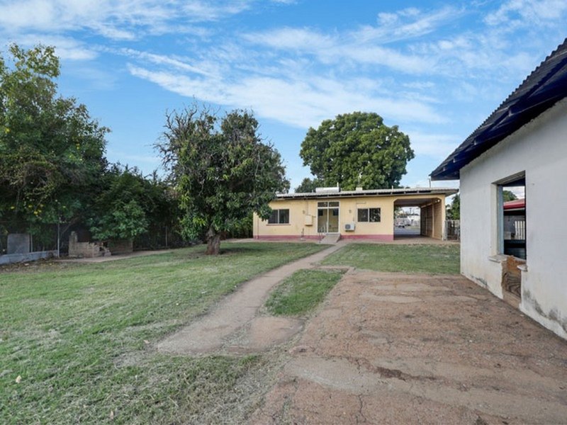 Photo - 157 Miles Street, Mount Isa QLD 4825 - Image 4