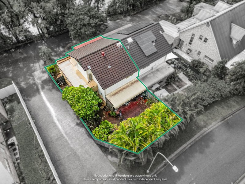 Photo - 1/57 Paddington Drive, Carrara QLD 4211 - Image 17