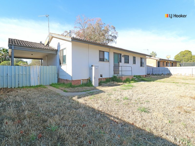 Photo - 157 Raye Street, Tolland NSW 2650 - Image 7