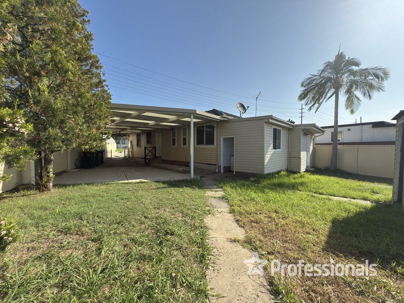 Photo - 157 Reily Street, Lurnea NSW 2170 - Image 11