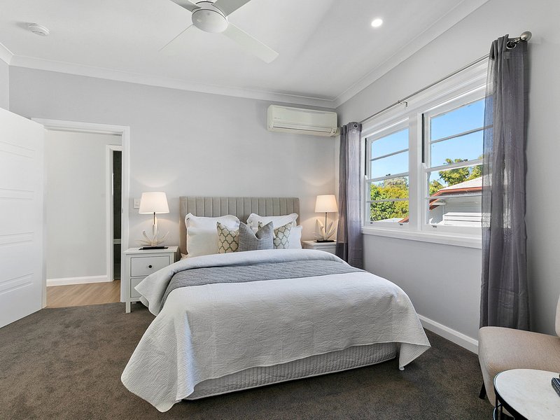 Photo - 157 Seville Road, Holland Park QLD 4121 - Image 15