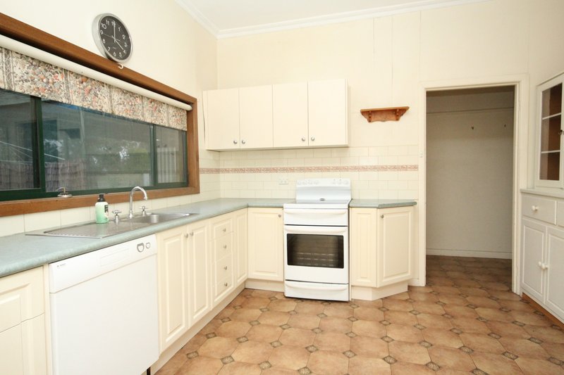 Photo - 157 Stawell Road, Horsham VIC 3400 - Image 3