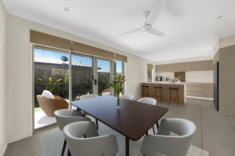 Photo - 1/57 Toolooa Street, South Gladstone QLD 4680 - Image 3