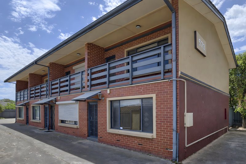Photo - 1/573 Lower North East Road, Campbelltown SA 5074 - Image 1