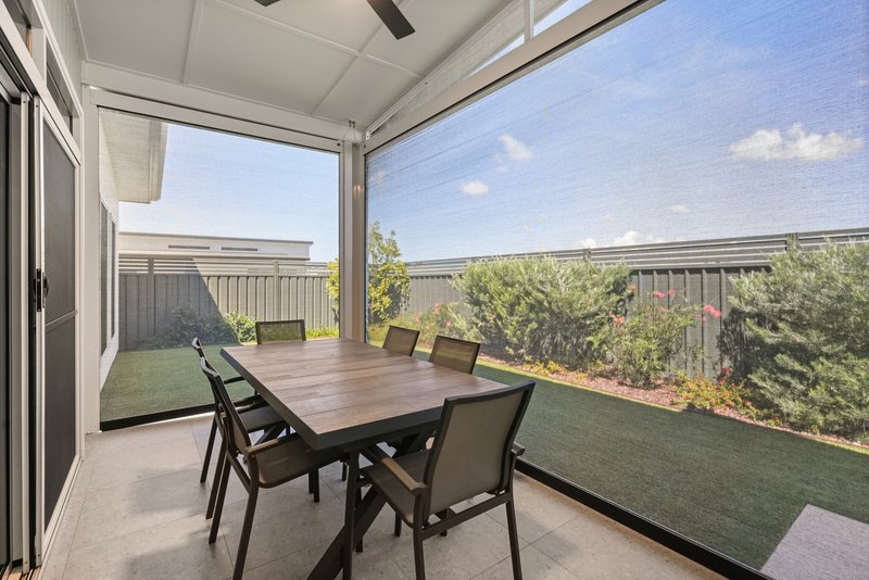 Photo - 15/77 Spring Way, , Nikenbah QLD 4655 - Image 17